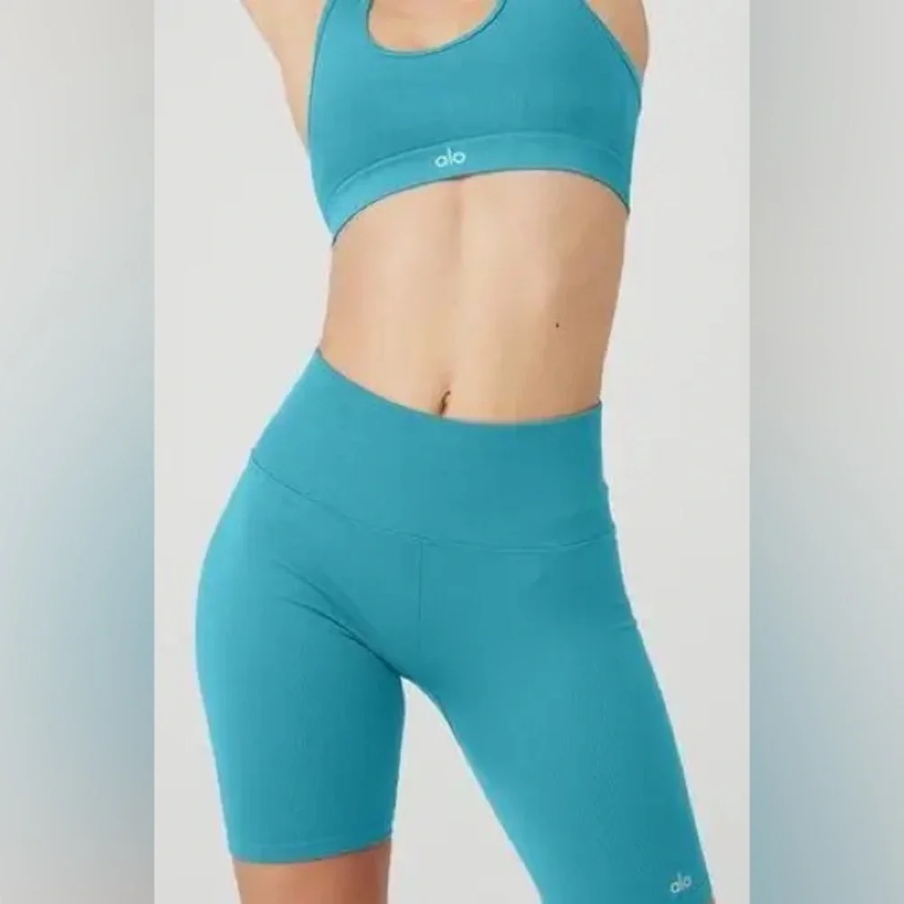 Alo Yoga✨High Waist Biker Short 7” Airsoft✨Blue Splash✨LIKE NEW✨Size small - Picture 2 of 11